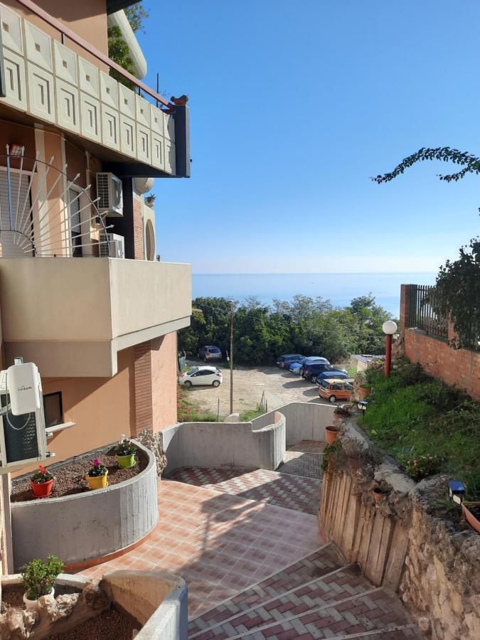 Torre Del Meridiano Casa Vacanze Centrale Termoli Exterior foto